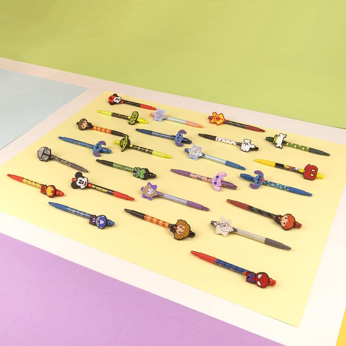 Lot Marvel de 4 stylos multicolores avec Spiderman – Image 3