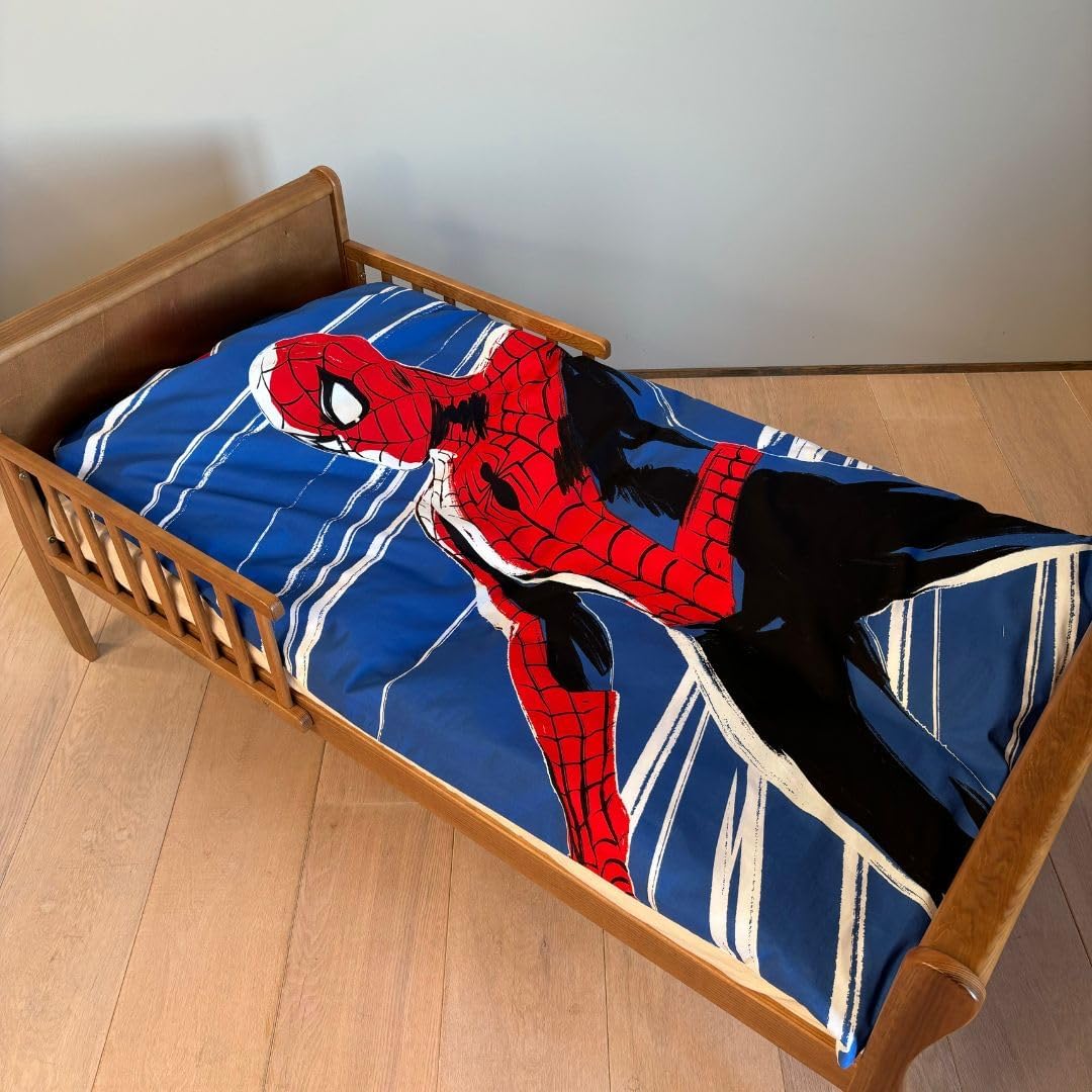 Parure de lit bébé Spiderman phosphorescente en 100 % coton, 100 x 135 cm – Image 2
