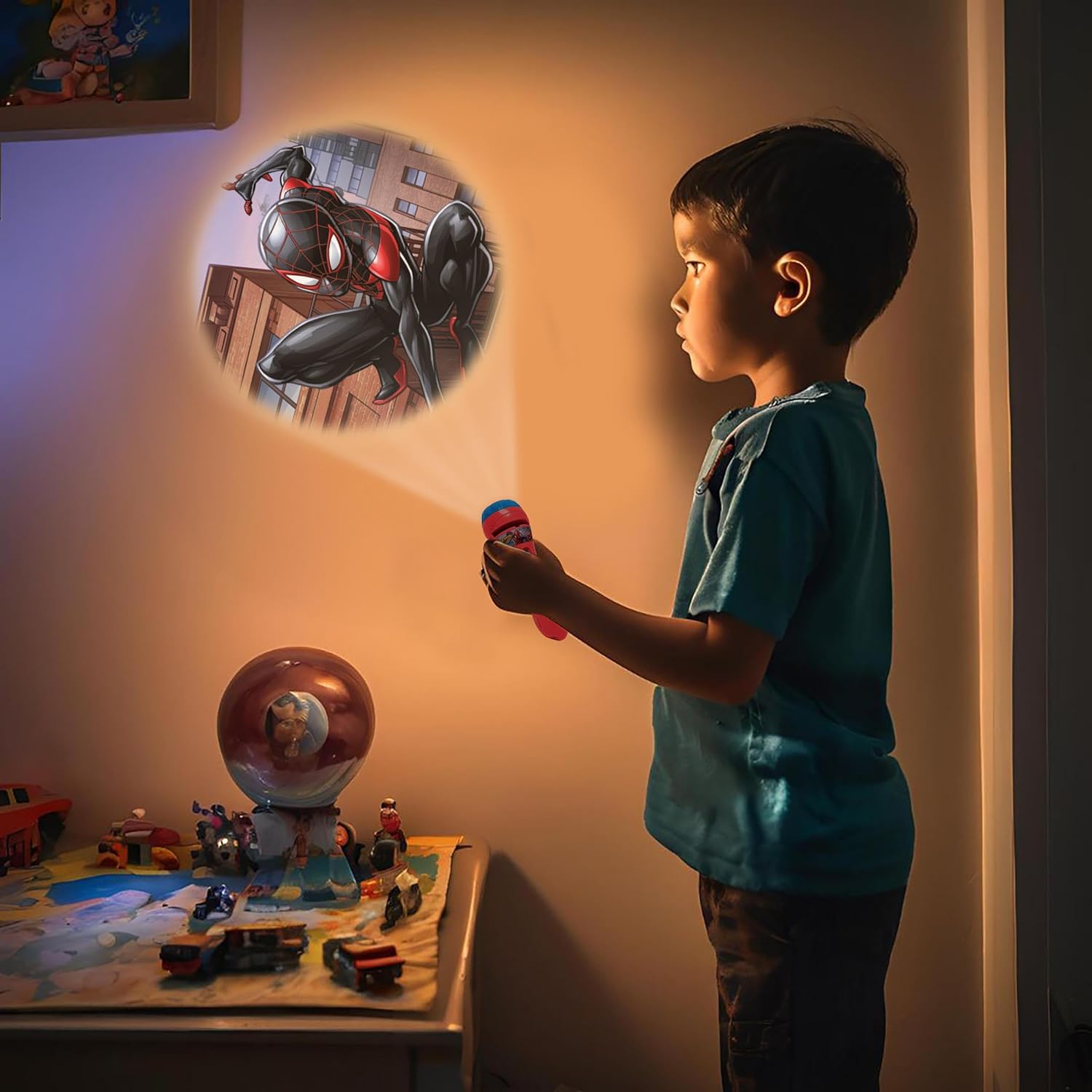 Projecteur d'histoires Spider-Man avec 3 disques et lampe torche – Image 6