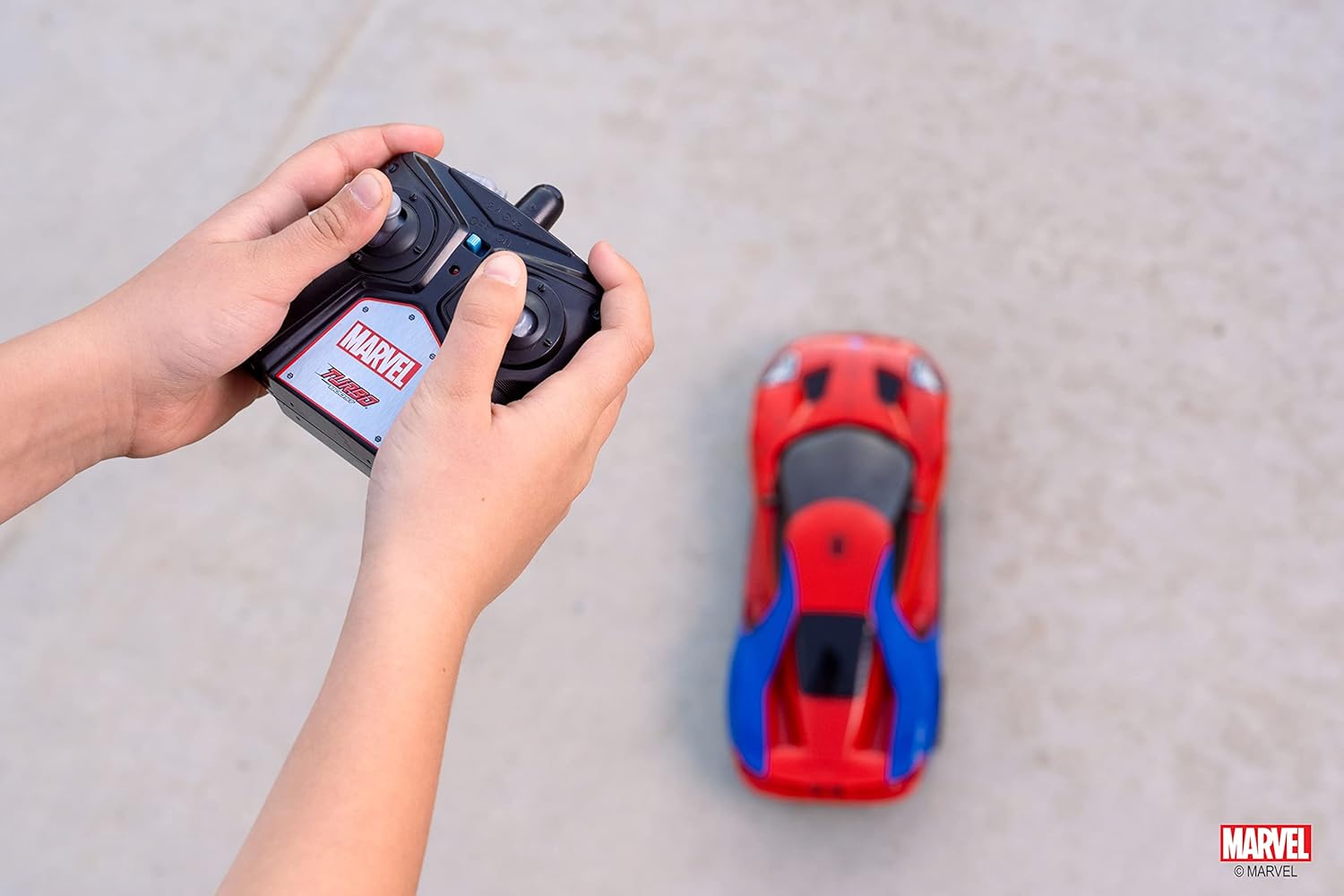 Ford GT radio commandée Spiderman Marvel turbo 1/16 Jada – Image 8