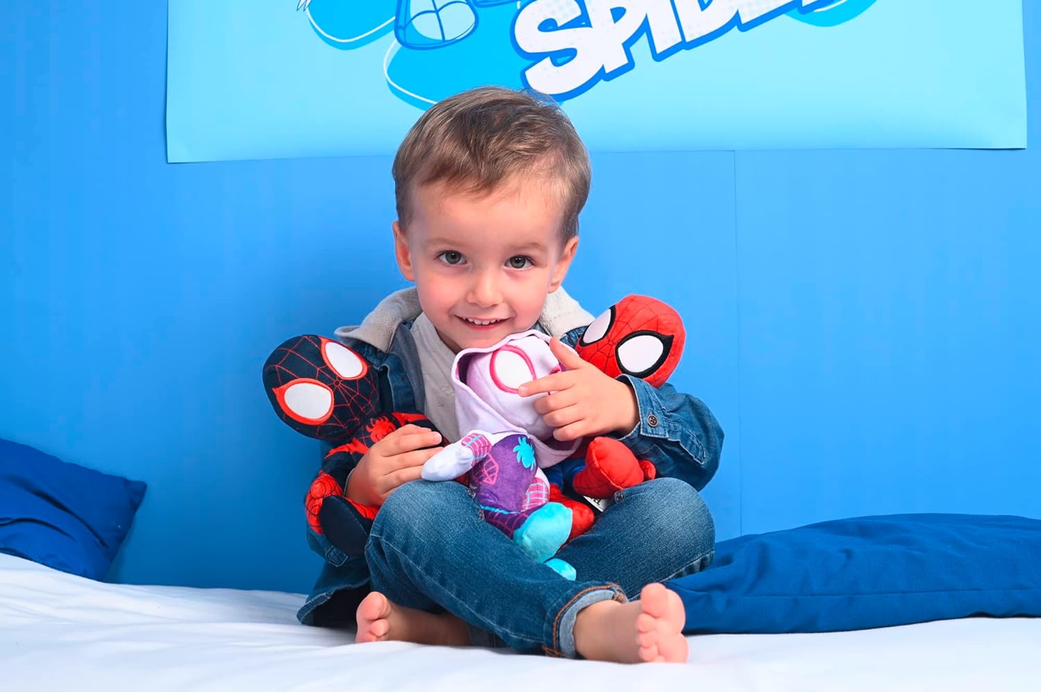 Peluche Disney Spiderman 25 cm aux yeux qui brillent dans le noir, Spidey et Ses Amis surprenants – Image 3