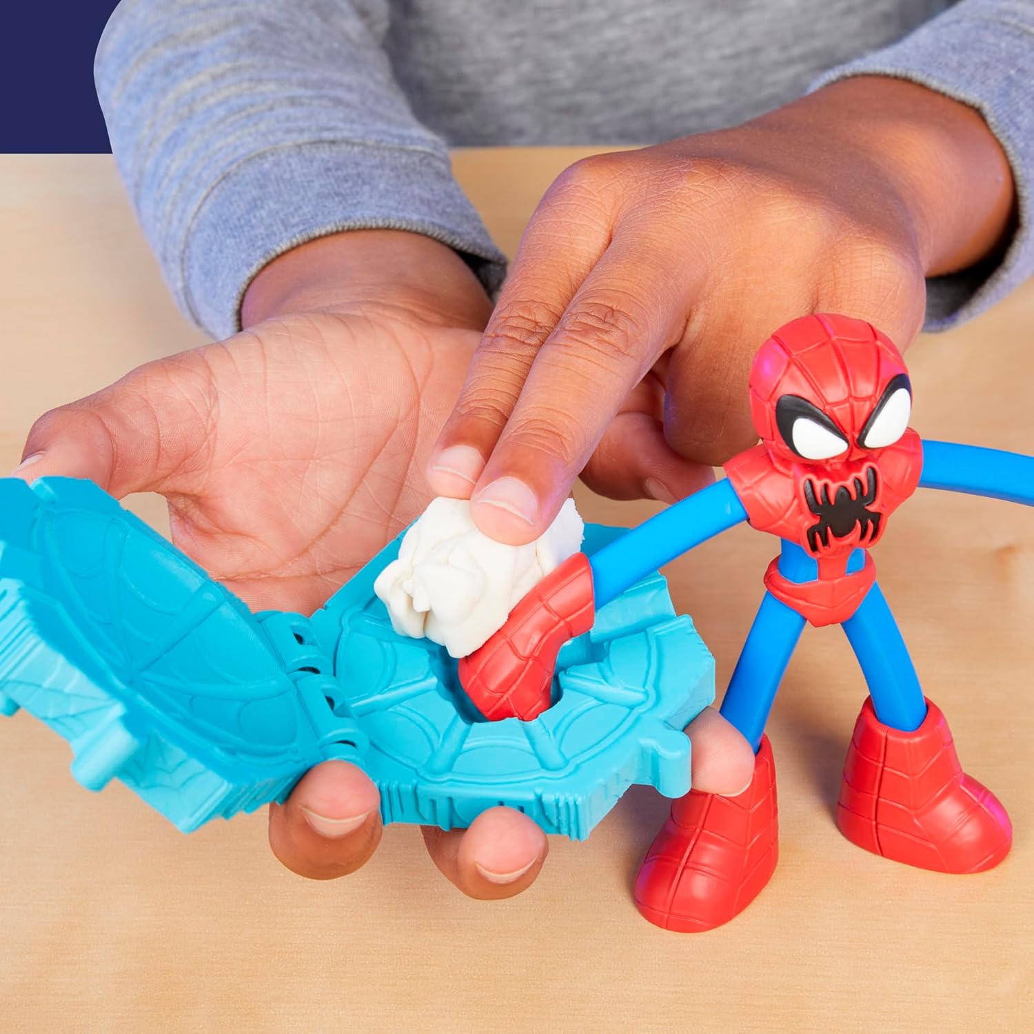 Coffret Play-Doh Marvel Spider-Man avec Venom et 2 figurines de 10 cm – Image 8