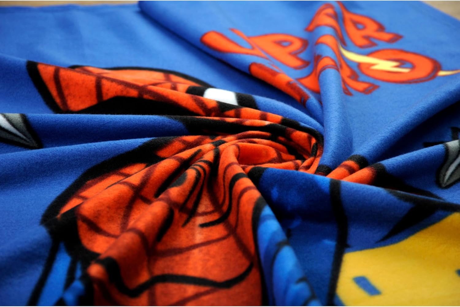 Couverture polaire Spider-Man 130 x 170 en 100% polyester – Image 5