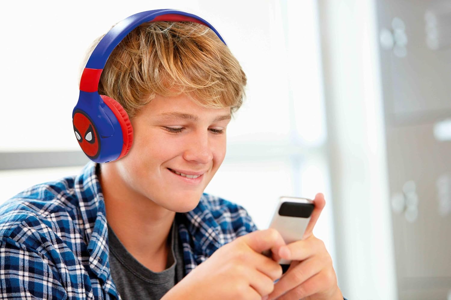 Casque audio enfant Spiderman 2-en-1 Bluetooth 5.0 et filaire Lexibook – Image 5