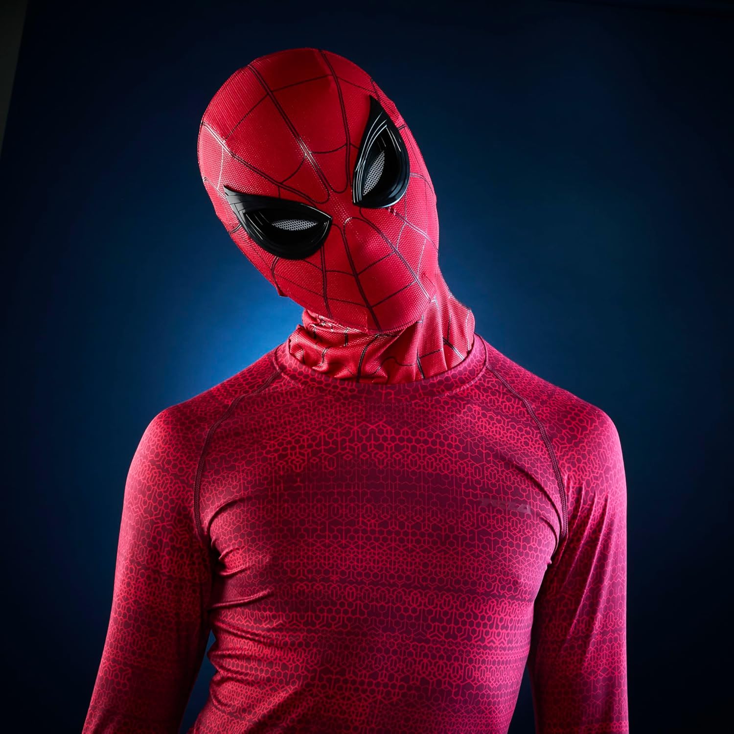 Masque électronique Spider-Man Marvel Legends avec yeux expressifs – Image 4