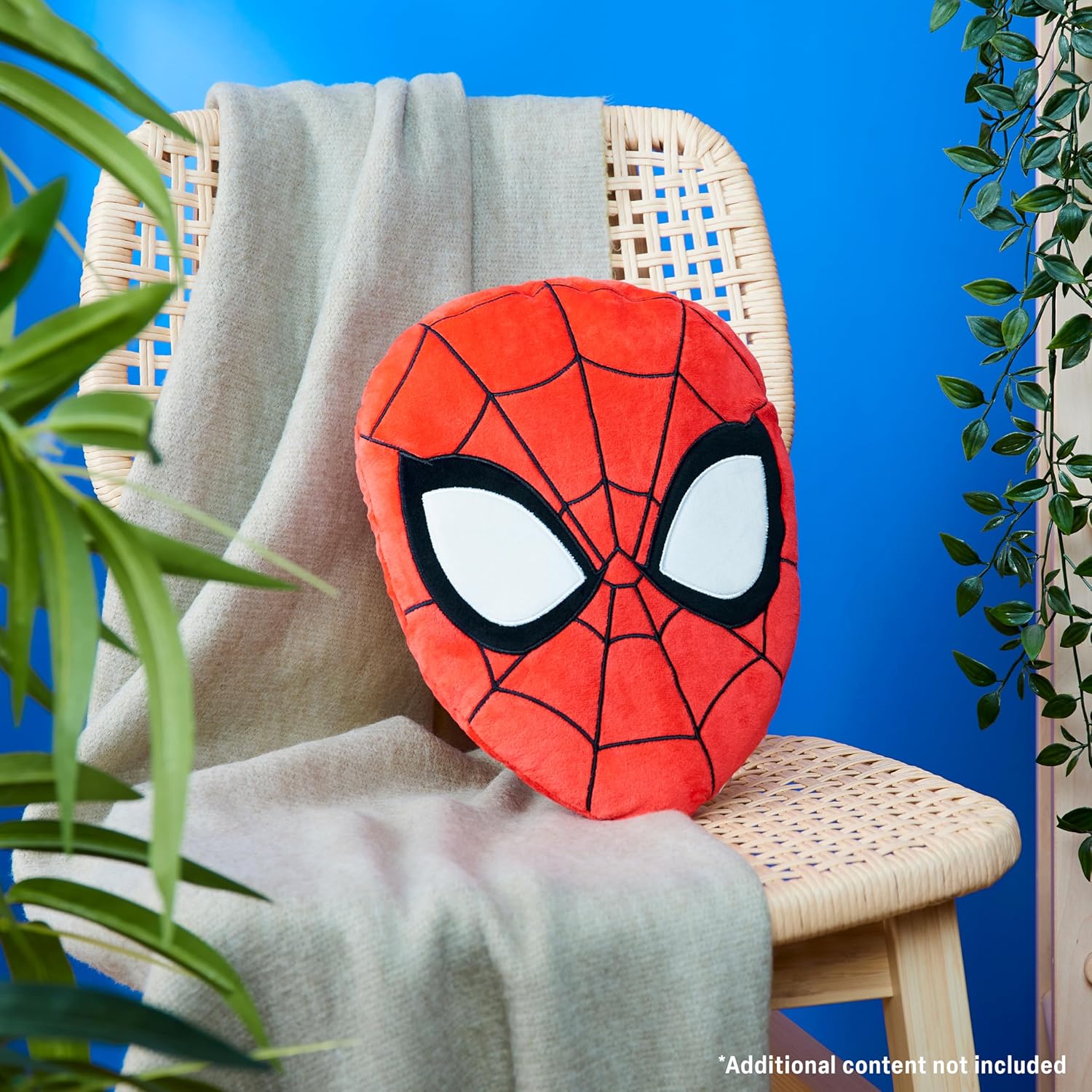 Coussin 3D Spider-Man rouge pour lit ou canapé – Image 2