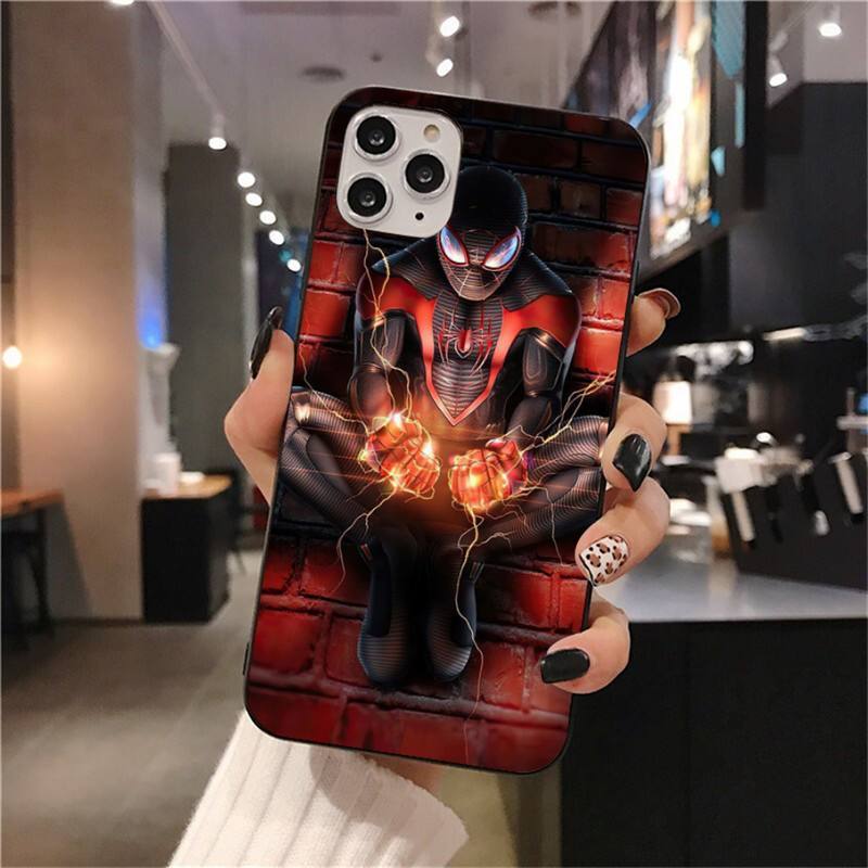Coque Spider-Man compatible iPhone 11 et autres modèles