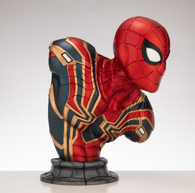 Buste Iron Spider en figurine Spider-Man – Image 3
