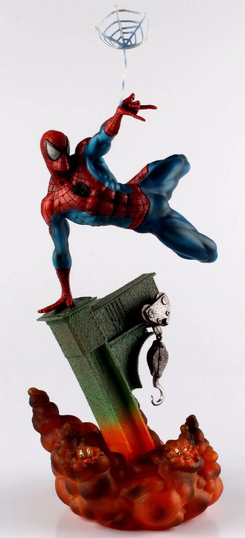 Figurine Spider-Man tisseur de toile, couleurs au choix – Image 3